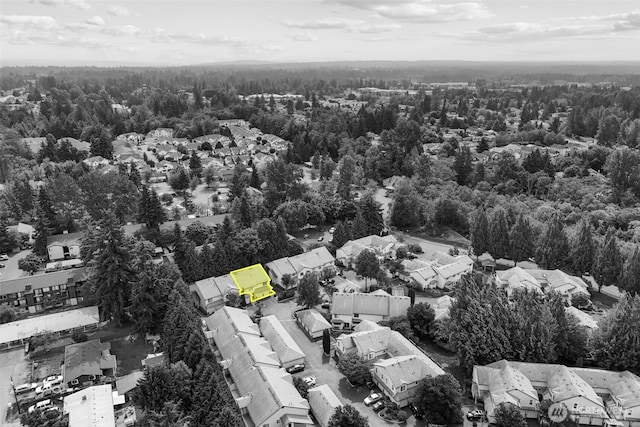 1131 115th St SW Unit E4, Everett, WA 98204 - aerial view of residential area featuring property parcel outlined and a heavily wooded area