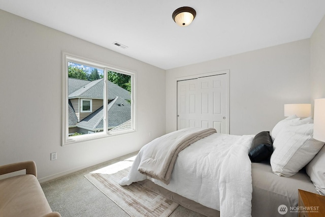 4935 163rd Pl SE, Bellevue, WA 98006 - bedroom featuring carpet and a closet
