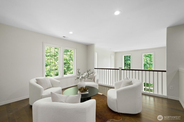 4935 163rd Pl SE, Bellevue, WA 98006 - living room featuring wood finished floors and recessed lighting