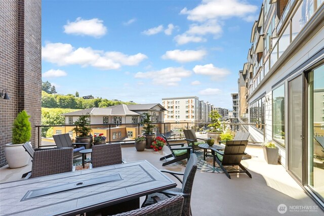 4907 Main St Unit 207, Tacoma, WA 98407 - view of patio / terrace