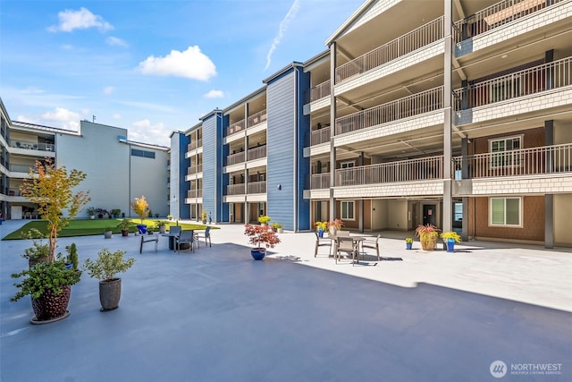 4961 Main St Unit 719, Tacoma, WA 98407 - view of apartment building / complex