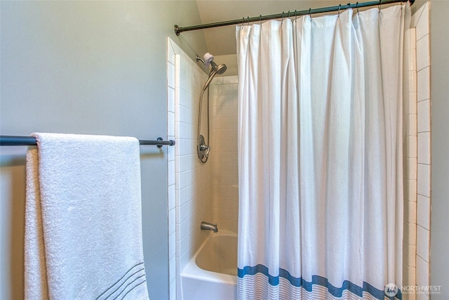 87 Levon Ln, Orcas Island, WA 98243 - full bath with shower / bath combo with shower curtain