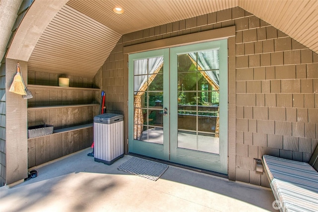 87 Levon Ln, Orcas Island, WA 98243 - entryway with lofted ceiling and recessed lighting
