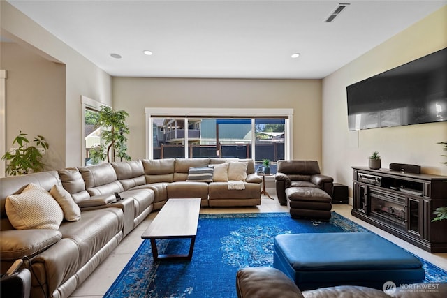 1132 121st St E, Tacoma, WA 98445 - living area featuring recessed lighting and light tile patterned floors