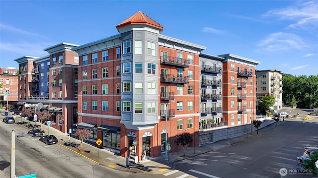 910 Harris Ave Unit 304, Bellingham, WA 98225 - view of apartment building / complex