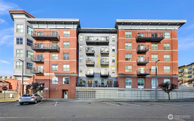 910 Harris Ave Unit 304, Bellingham, WA 98225 - view of apartment building / complex