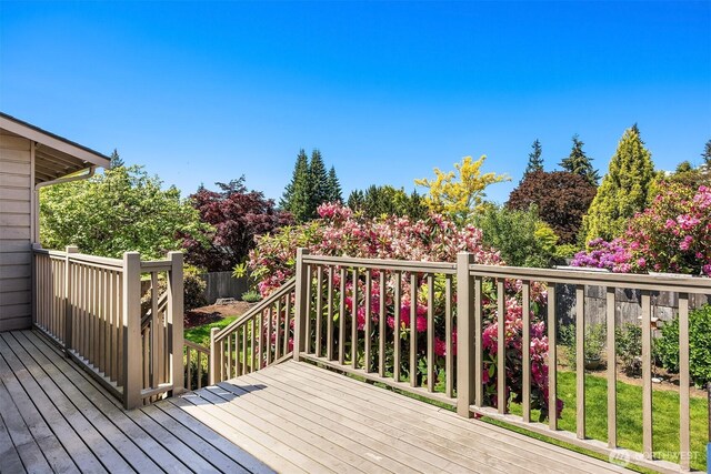 9119 185th Pl SW, Edmonds, WA 98026 - view of deck