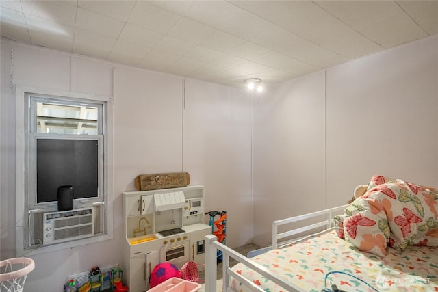 229 N Garfield Ave, Wenatchee, WA 98801 - bedroom with cooling unit