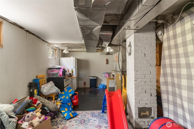 229 N Garfield Ave, Wenatchee, WA 98801 - view of below grade area