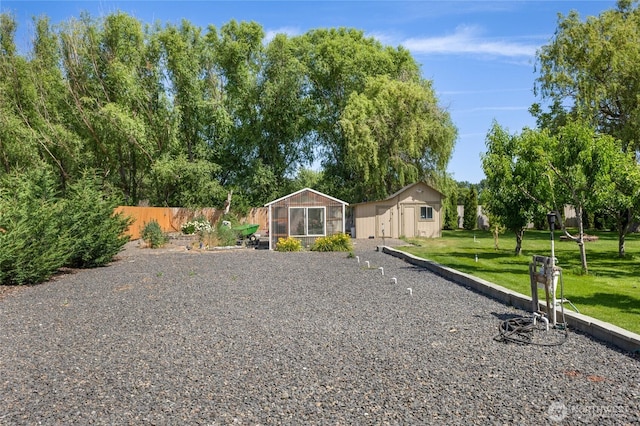 7322 NE Blue Goose Rd, Moses Lake, WA 98837 - view of front of house featuring an outbuilding