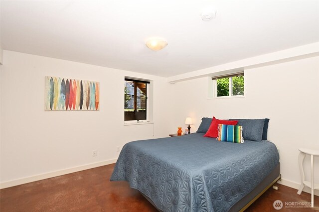 9539 49th Ave NE, Seattle, WA 98115 - bedroom featuring baseboards
