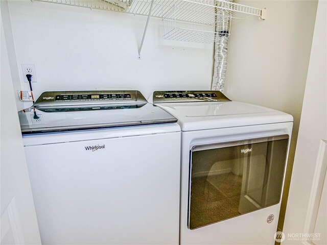 18808 19th Dr SE, Bothell, WA 98012 - laundry area featuring washer and dryer