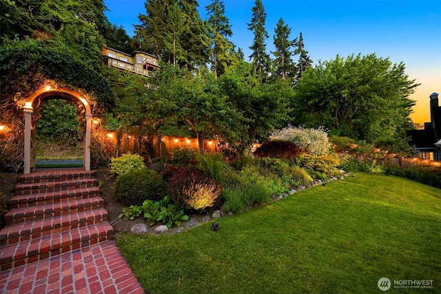 251 N Garden St, Bellingham, WA 98225 - view of grassy yard