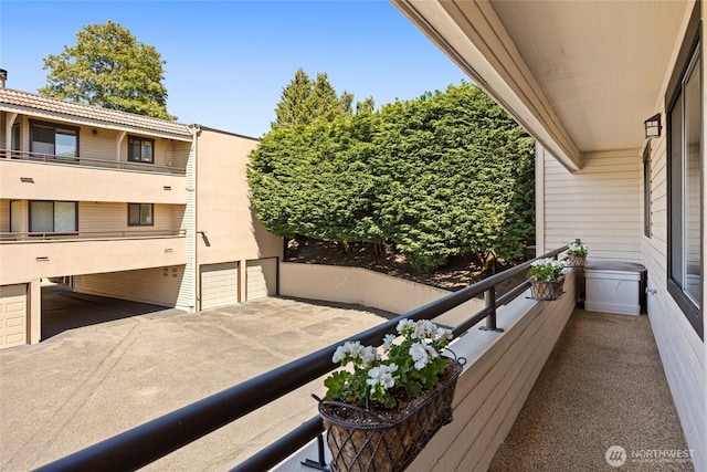 826 Lake St S, Kirkland, WA 98033 - view of balcony