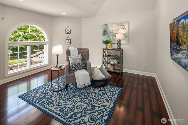 2819 E Lake Sammamish Pkwy NE, Sammamish, WA 98074 - sitting room with wood finished floors, recessed lighting, and vaulted ceiling