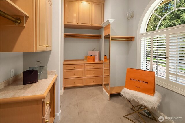 2819 E Lake Sammamish Pkwy NE, Sammamish, WA 98074 - walk in closet featuring light tile patterned flooring
