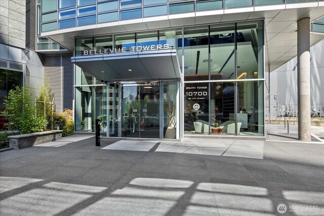 10700 NE 4th St Unit 712, Bellevue, WA 98004 - property entrance