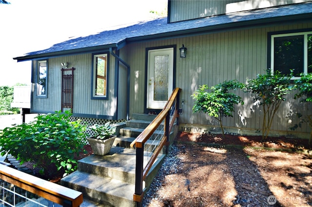 1923 SE Maple Dr, Chehalis, WA 98532 - entrance to property featuring roof with shingles