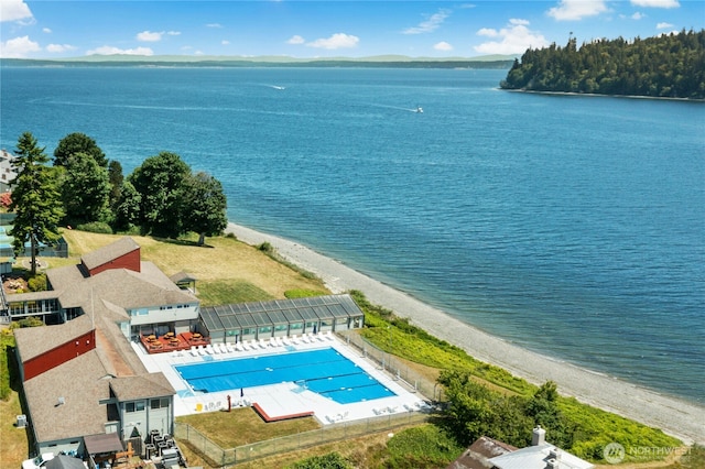 32 Heron Rd, Port Ludlow, WA 98365 - bird's eye view of a nearby body of water and a pool area