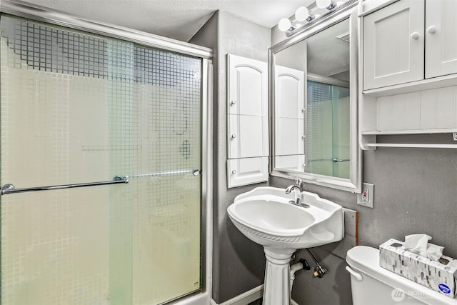 516 26th Ave, Longview, WA 98632 - full bath with toilet and a shower stall