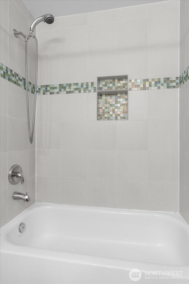 5029 84th St SW Unit 109, Mukilteo, WA 98275 - bathroom with bathing tub / shower combination