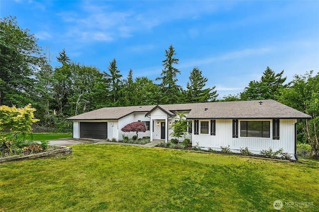 13428 SE 302nd Pl, Auburn, WA 98092 - view of front of home with driveway, a garage, and a front lawn