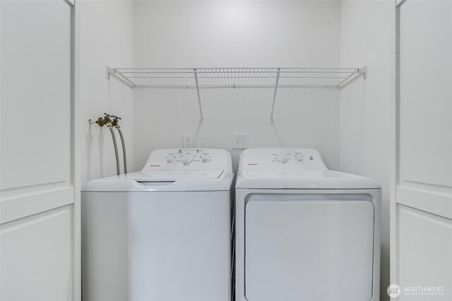 13428 SE 302nd Pl, Auburn, WA 98092 - washroom featuring washer and clothes dryer