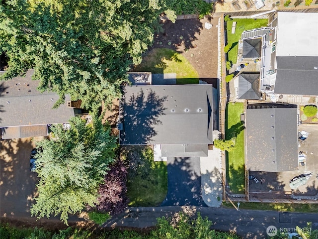 20126 81st Ave W, Edmonds, WA 98026 - drone / aerial view