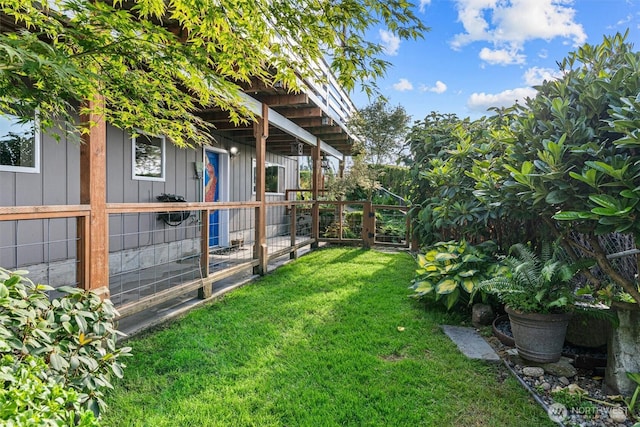 809 W Rocky Point Dr, Camano Island, WA 98282 - view of yard