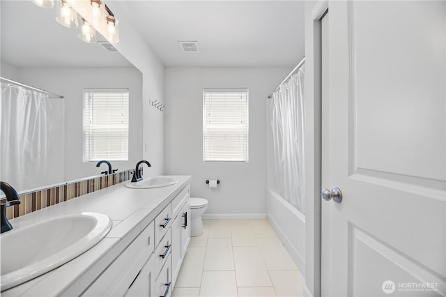 4508 29th Ave SE, Everett, WA 98203 - full bath with double vanity, tile patterned flooring, and shower / tub combo with curtain