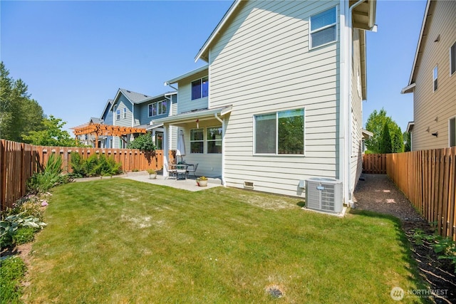 4508 29th Ave SE, Everett, WA 98203 - back of property featuring a patio area and a fenced backyard