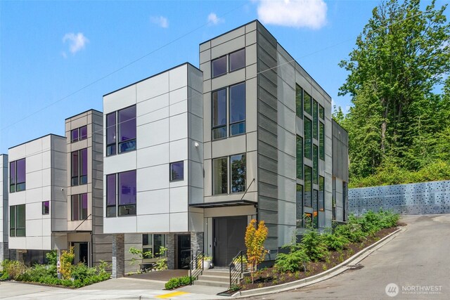 11888 SE 5th St, Bellevue, WA 98005 - view of apartment building / complex