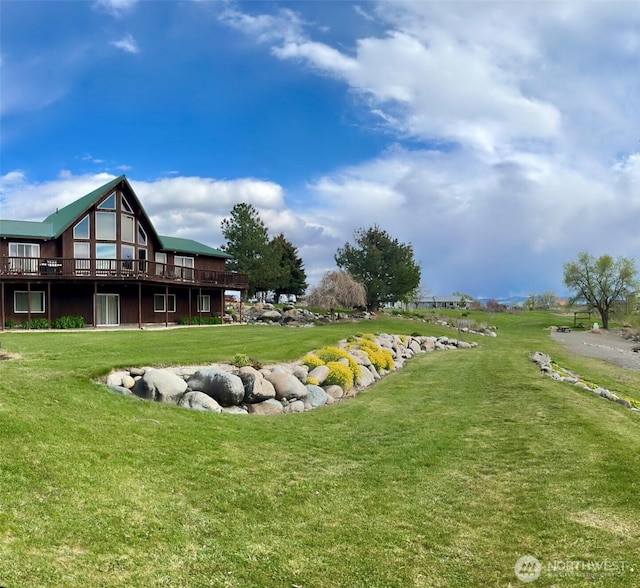 7 Sunset Lakes Rd, Omak, WA 98841 - view of grassy yard featuring a deck