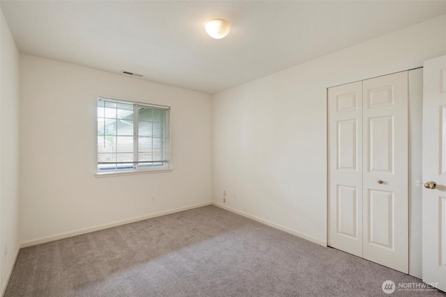 424 Wilson Ln, Sumas, WA 98295 - carpeted empty room with baseboards