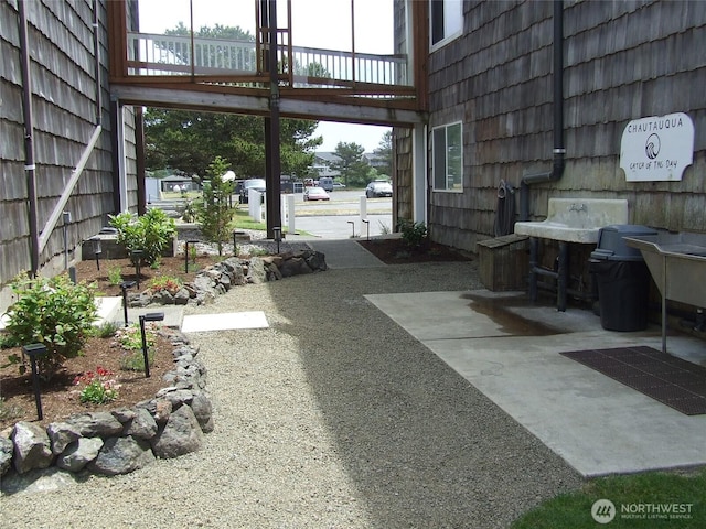 304 NW 14th St NW Unit 207, Long Beach, WA 98631 - view of yard with a patio area