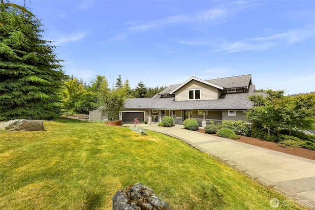 1301 Broad St, Bellingham, WA 98229 - farmhouse featuring a garage, a porch, a front yard, and driveway