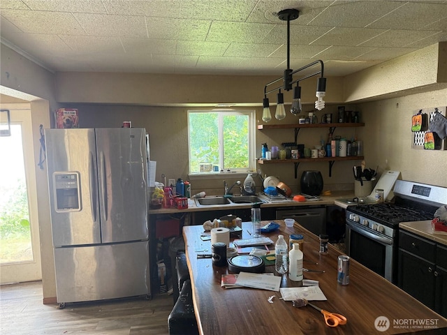 419 W Oak St, Mccleary, WA 98557 - kitchen featuring stainless steel appliances and light wood finished floors