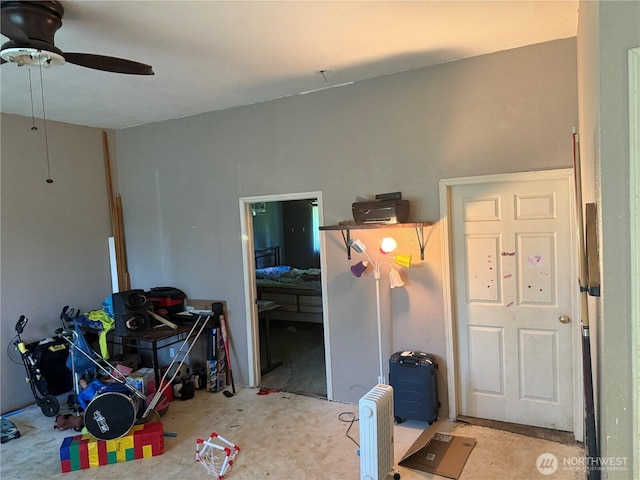 419 W Oak St, Mccleary, WA 98557 - foyer featuring ceiling fan