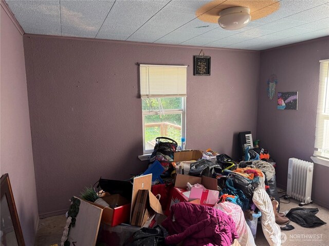 419 W Oak St, Mccleary, WA 98557 - carpeted bedroom featuring radiator heating unit