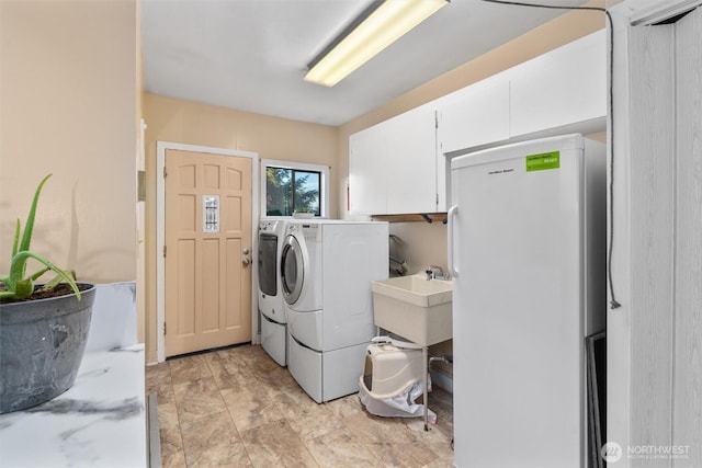 2319 Gale Pl, Everett, WA 98203 - washroom featuring separate washer and dryer