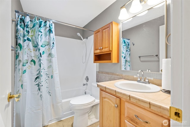4617 Grandview Dr W Unit D, Tacoma, WA 98466 - full bath featuring shower / tub combo, vanity, and tile patterned flooring