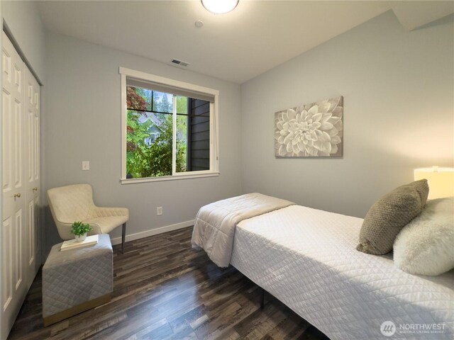 4196 248th Ct SE Unit 62, Sammamish, WA 98029 - bedroom with a closet and wood finished floors