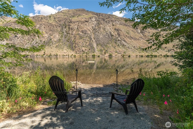 485 Hidden Ln, Chelan, WA 98816 - view of mountain background with a nearby body of water