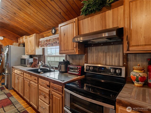 319 N Sanders St, Chelan, WA 98816 - photo 11