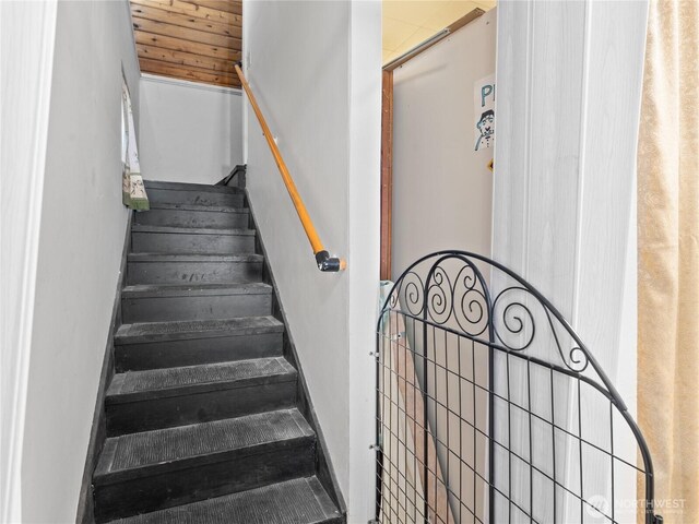 319 N Sanders St, Chelan, WA 98816 - photo 30