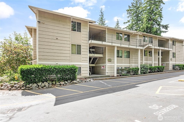 3104 Bill Mcdonald Pkwy Unit D104, Bellingham, WA 98225 - view of apartment building / complex with uncovered parking