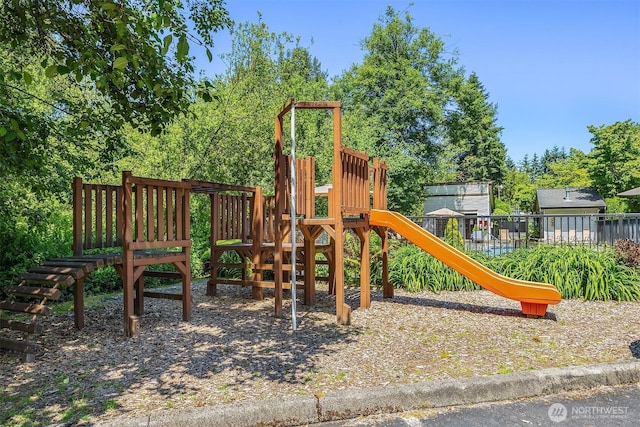 15600 116th Ave NE Unit E4, Bothell, WA 98011 - view of community play area