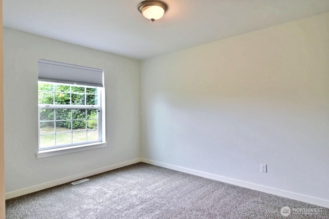 237 SW Oak Rd, Port Orchard, WA 98367 - carpeted empty room featuring baseboards