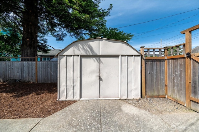 2226 King St, Bellingham, WA 98225 - view of shed with a fenced backyard