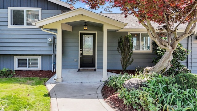 5530 Frances Ave NE, Tacoma, WA 98422 - property entrance with a porch and a yard